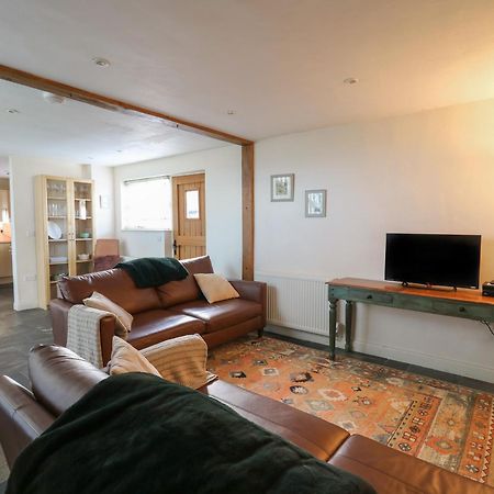 Villa Caely Llandrindod Wells Exterior foto